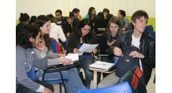 Alumnos UNIACC participaron en el programa para impulsar un consumo responsable de la TV chilena