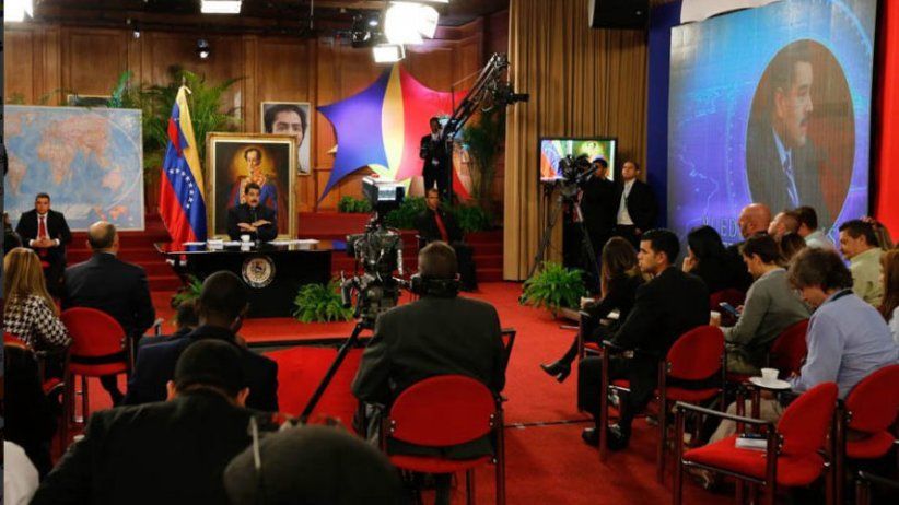 Periodistas de Reuters fueron expulsados de rueda de prensa de Nicolás Maduro