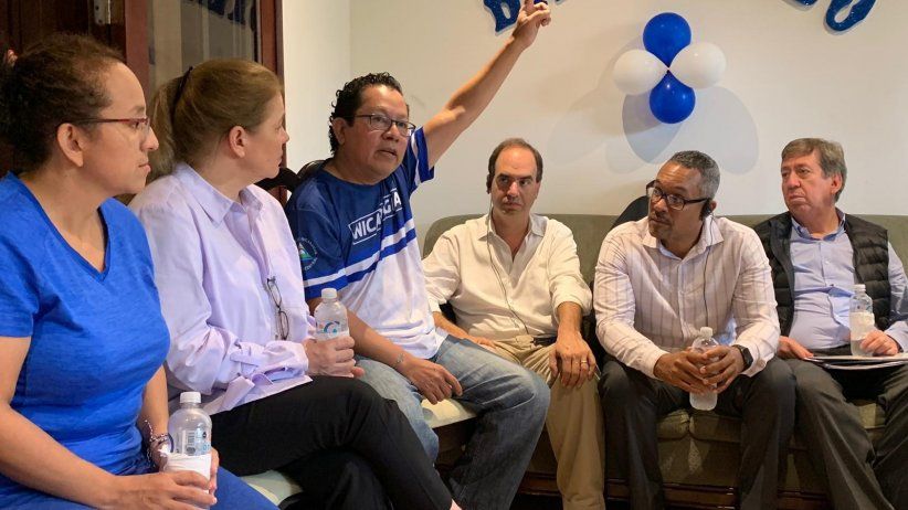 Saluda SIP liberación de periodistas, pero alerta que libertades de prensa y expresión no han mejorado en Nicaragua   