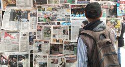 Periodistas peruanos piden al gobierno garantizar servicios esenciales como la información
