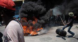 La SIP condena ataques contra periodistas y medios en Haití