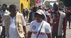 Periodistas inician paro en solidaridad con colega secuestrado en Haití