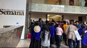 La SIP condena el asalto a la sede de la revista Semana en Colombia