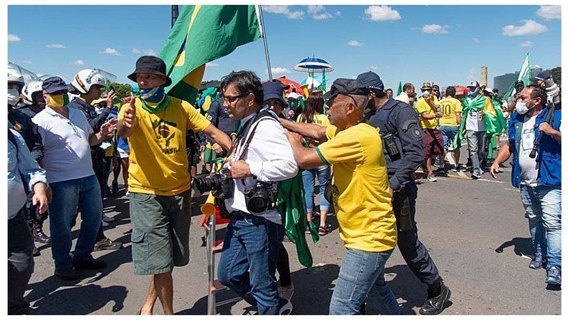 IAPA condemns attacks against the press and calls for democracy in Brazil