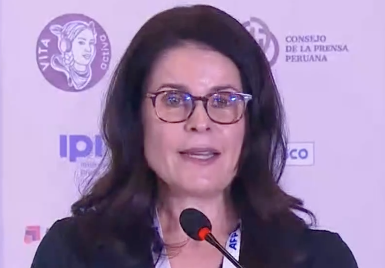 Fabiana Zanni, directora de News Partnerships de Google para América Latina, durante su presentación en la 82 Asamblea General de la SIP el 24 de octubre en Bogotá.