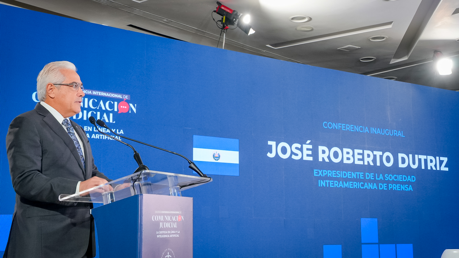 El expresidente de la SIP, José Roberto Dutriz, durante la sesión inaugural de la Segunda Conferencia Internacional de Comunicación Social en Santo Domingo, República Dominicana.