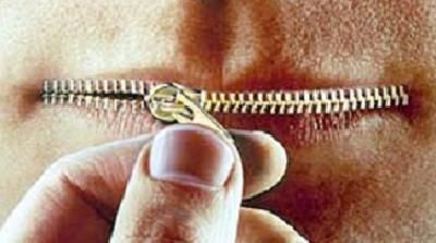 zipper en la boca