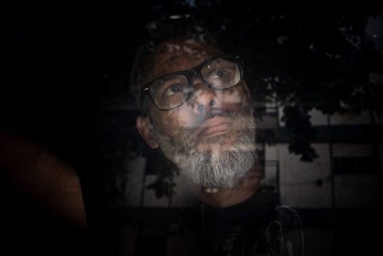 «Ha sido un proceso difícil, pero buenísimo». Así me describe Mario estos dos últimos años en Argentina. «Es importante combatir el miedo. Ese miedo pasa (...) Si Dios me trajo hasta acá es para poder salir adelante».