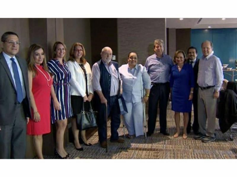 Delegados de la SIP se reúnen con representantes del Fórum de Periodistas por las Libertades de Expresión e Información de Panamá.