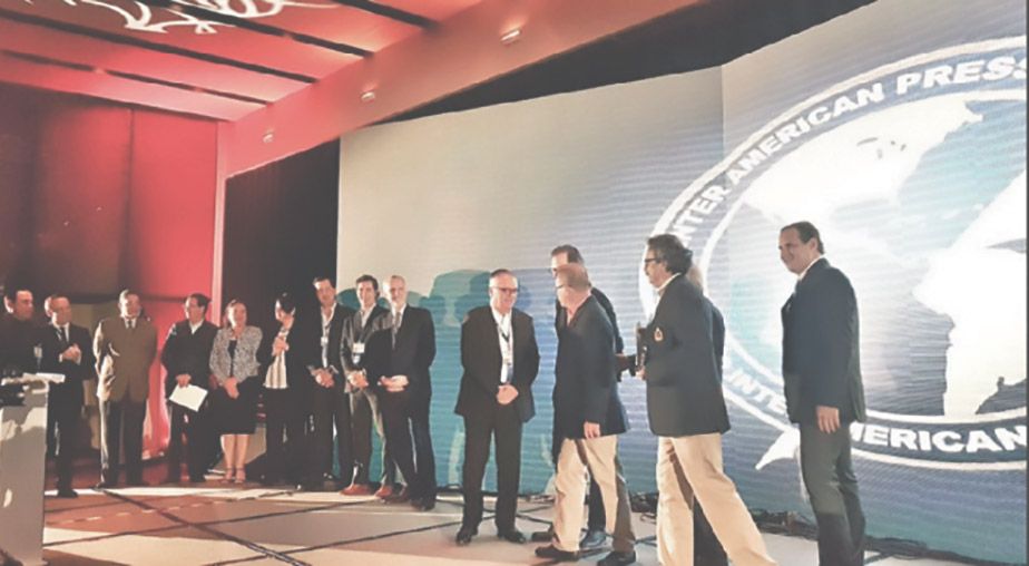 Award Ceremony for Excellence in Journalism 2016, during the IAPA General Assembly, in October 2016 in Mexico City.