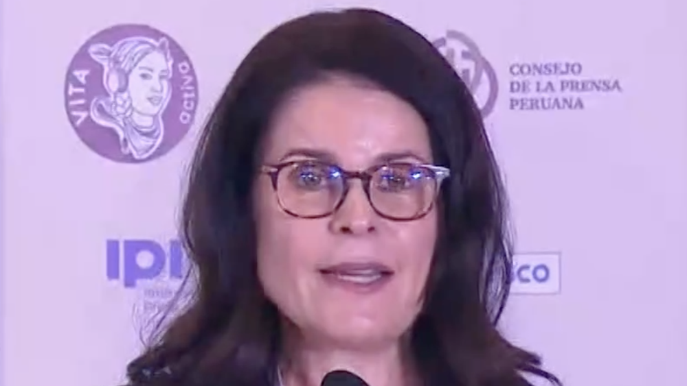 Fabiana Zanni, directora de News Partnerships de Google para América Latina, durante su presentación en la 82 Asamblea General de la SIP el 24 de octubre en Bogotá.