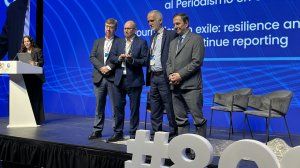 Emotivo acto de premiación al periodismo en el exilio durante la asamblea anual de la SIP