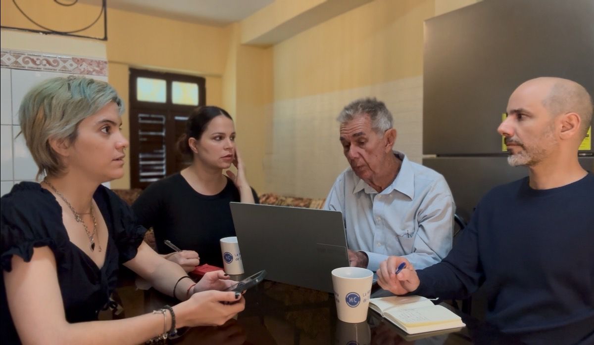 Parte del equipo de trabajo de La Hora de Cuba.