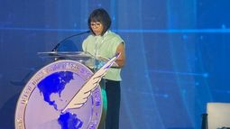 A diretora editorial da Organização Editorial Mexicana apresenta seu relatório anual sobre a situação da liberdade de imprensa no continente. A diretora editorial da Organização Editorial Mexicana apresenta seu relatório anual sobre a situação da liberdade de imprensa no continente.