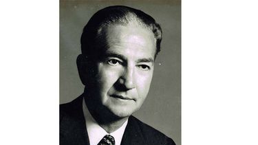 Lee Hills, (1967-1968) Knight Ridder Newsp., Detroit, Michigan