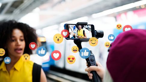 un oficio bien meticuloso: producir videos para redes sociales